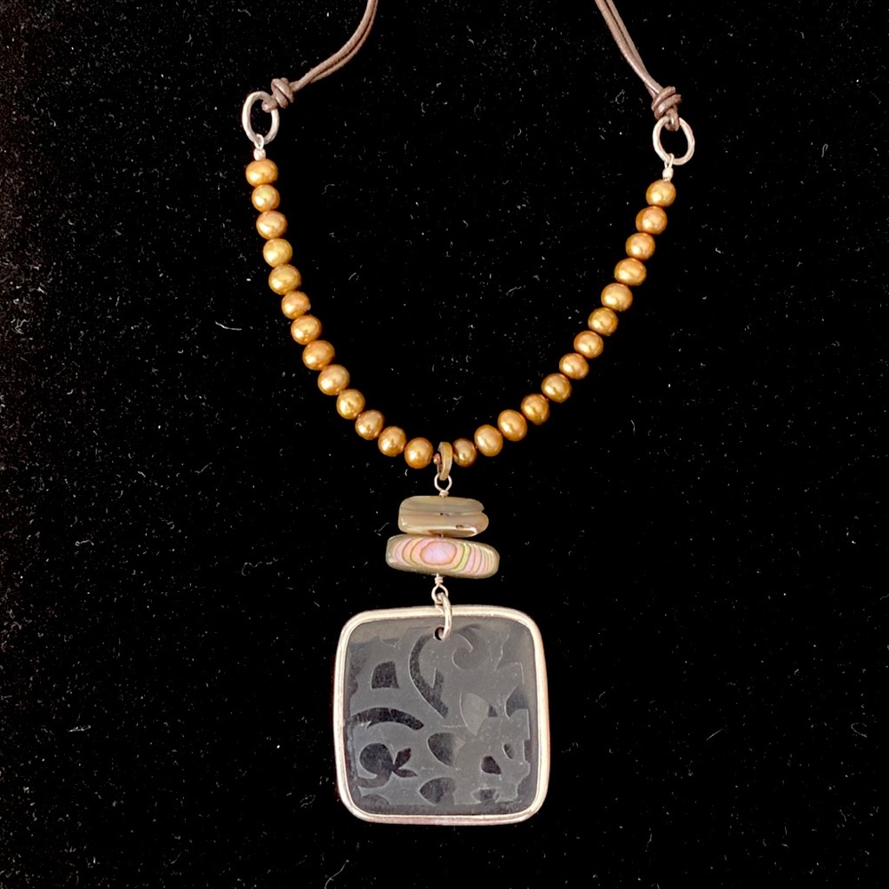 Retired .925 Silpada Shell Necklace